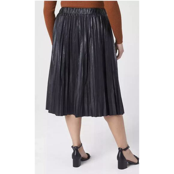 Lane Bryant Skirt Women 14/16 Black Faux Leather Pleated Flared Swing Midi - Picture 3 of 11